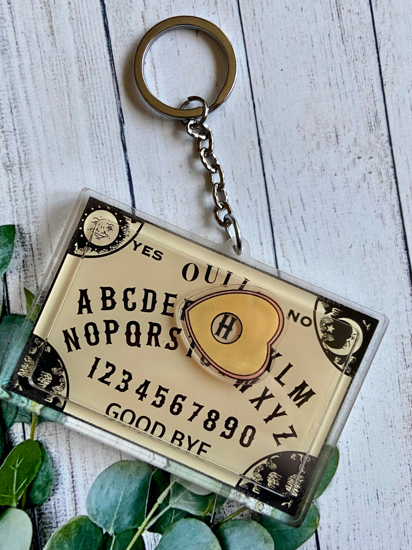 Ouija board shaker keychain